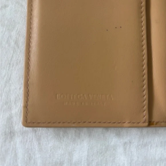 Bottega Veneta Tan Card Holder - Picture 4 of 5